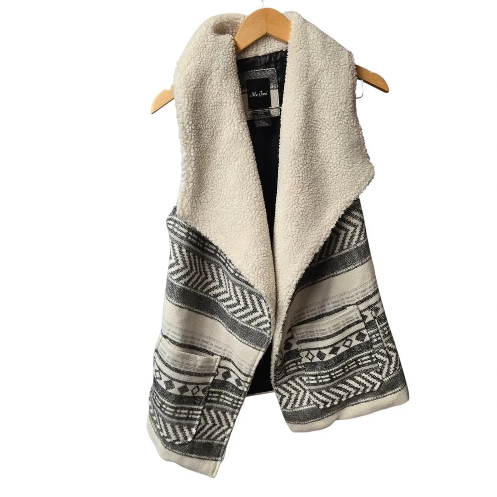 Me Jane Aztec Western‎ Vest Sherpa Collar Open Asymmetrical Wool Blend SMALL